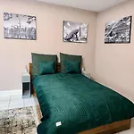 Studio-apartment Mit Eigenem Eingang Und Terrasse In Kiel-holtenau 公寓