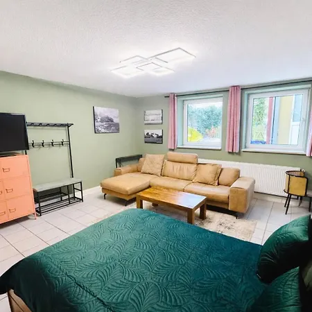 Studio-apartment Mit Eigenem Eingang Und Terrasse In Kiel-holtenau 公寓 *