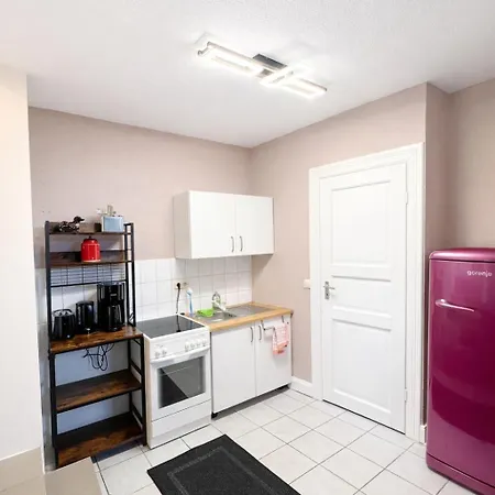 شقة Studio-apartment Mit Eigenem Eingang Und Terrasse In Kiel-holtenau *