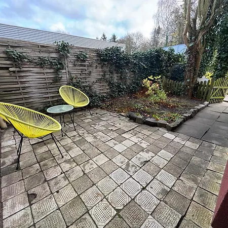 Studio-apartment Mit Eigenem Eingang Und Terrasse In Kiel-holtenau *