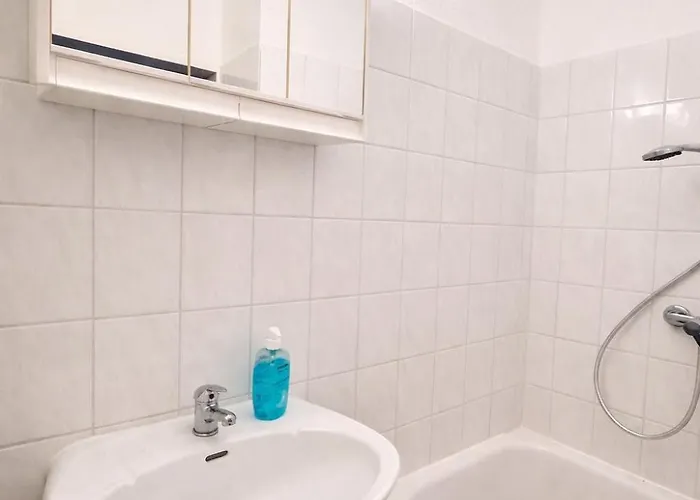 Studio-apartment Mit Eigenem Eingang Und Terrasse In Kiel-holtenau Appartement Kiel